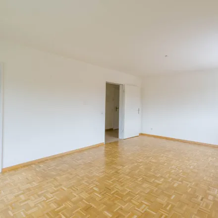 Image 3 - Klusstrasse, 4147 Aesch, Switzerland - Apartment for rent