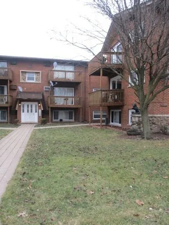 Buy this 2 bed condo on 10767 Harlem Avenue in Worth, IL 60482