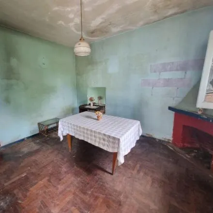 Buy this 2 bed house on Poeta Romildo Risso in Partido de Hurlingham, 1688 Villa Tesei