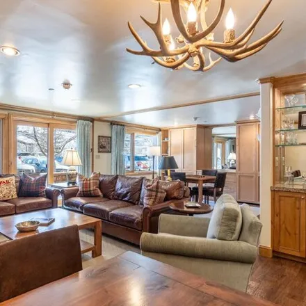 Image 5 - Manor Vail Lodge, 595 Vail Valley Drive, Vail, CO 81657, USA - Condo for sale