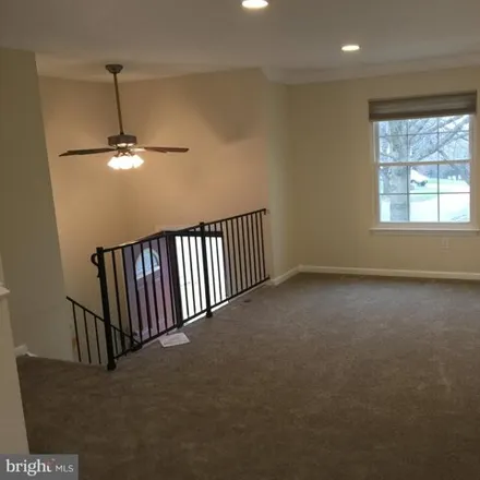 Image 5 - Walnutwood Lane, Germantown, MD 20874, USA - House for rent