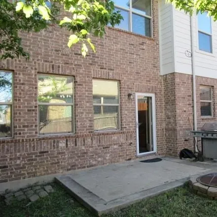 Image 2 - 4129 Florence Drive, Irving, TX 75038, USA - House for rent