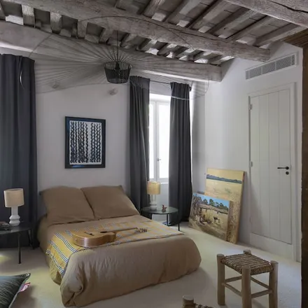 Rent this 5 bed house on 13210 Saint-Rémy-de-Provence