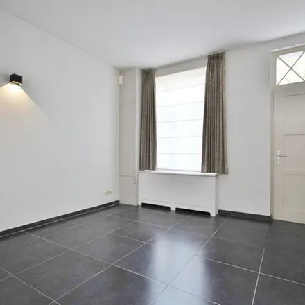 Image 3 - Sint-Gangulfusplein 14, 3800 Sint-Truiden, Belgium - Apartment for rent
