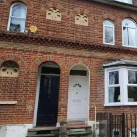 Rent this 6 bed apartment on Iffley Road in Oxford, OX4 4AU