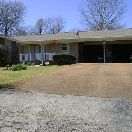 Buy this 3 bed house on 467 Fairway Drive in Horseshoe Bend, Izard County