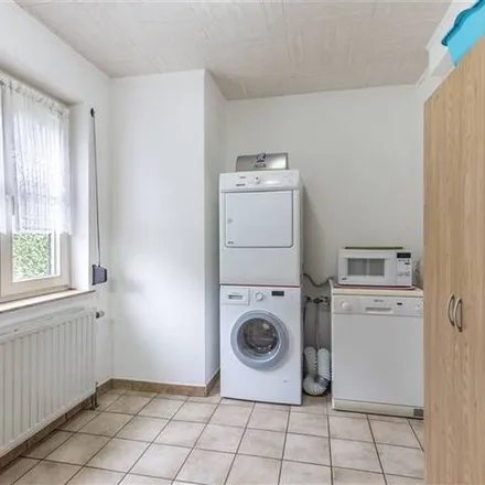 Rent this 3 bed apartment on Musstraat 58 in 3530 Houthalen-Helchteren, Belgium