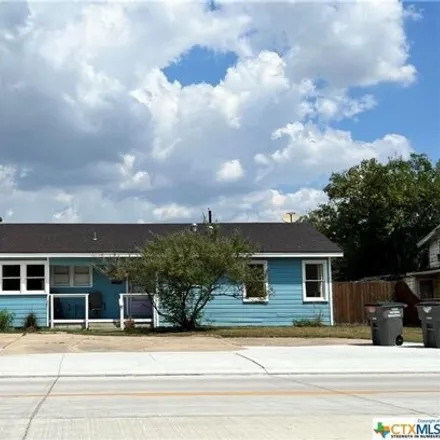 Buy this 2 bed house on 1106 East Crestwood Drive in Victoria, TX 77901
