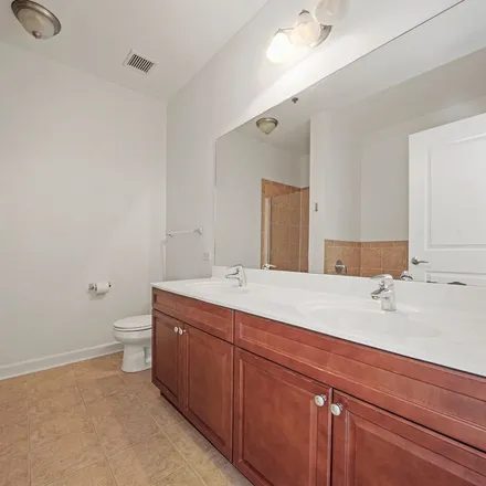 Rent this 3 bed apartment on Michigan & 14th Street in South Michigan Avenue, Chicago