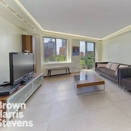 Rent this 2 bed condo on 147 Reade Street in New York, NY 10013