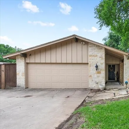 Buy this 3 bed house on 1074 Aspen Lane in Mansfield, TX 76063
