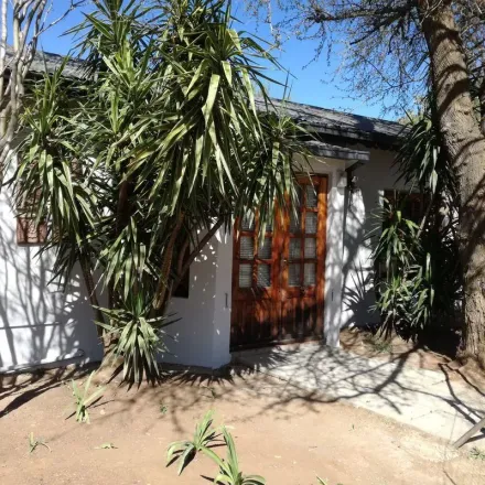 Rent this 1 bed apartment on Chris van Niekerk Avenue in Generaal de Wet, Bloemfontein