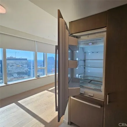 Image 2 - Metropolis Residential Tower I, Harbor Freeway, Los Angeles, CA 90017, USA - Condo for rent