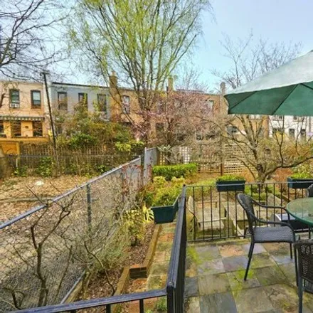 Image 4 - 207 Midwood Street, New York, NY 11225, USA - Townhouse for sale