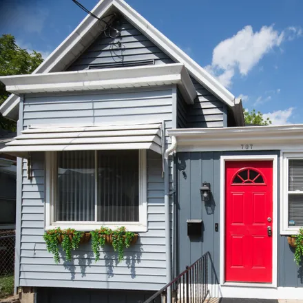Buy this 3 bed house on Circle K in Walnut Street, Dayton