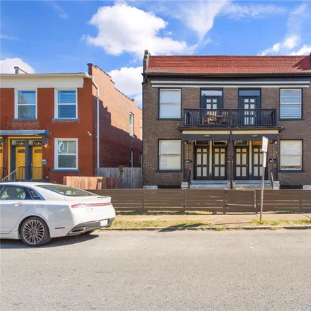 Buy this studio duplex on 3452 Ohio Avenue in Saint Louis, MO 63118