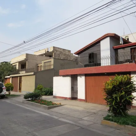 Image 1 - José Antonio Encinas, Calle Las Grullas, Santa Anita, Lima Metropolitan Area 15009, Peru - House for sale