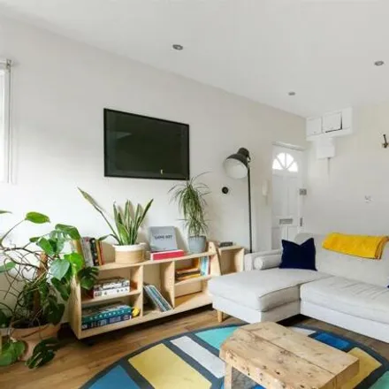 Buy this 1 bed house on Nunhead in Kimberley Avenue, London