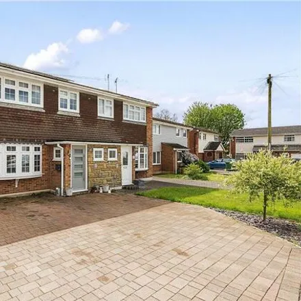 Buy this 3 bed duplex on The Paddocks in Great Totham, CM9 8PF