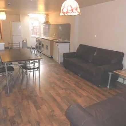 Image 1 - 240 Dawlish Road, Selly Oak, B29 7AT, United Kingdom - Duplex for rent