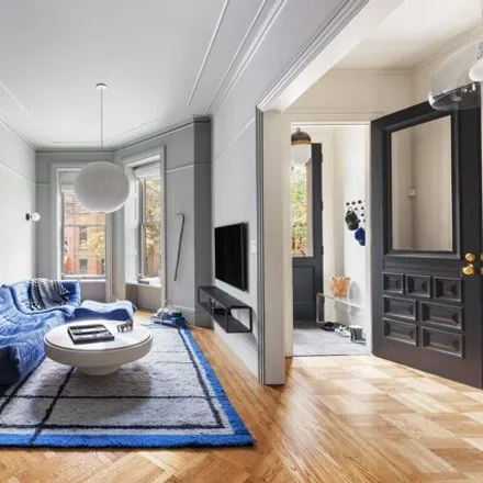 Image 1 - 513 Decatur Street, New York, NY 11233, USA - Townhouse for sale