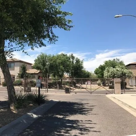 Image 2 - 3618 West Marconi Avenue, Phoenix, AZ 85053, USA - House for rent