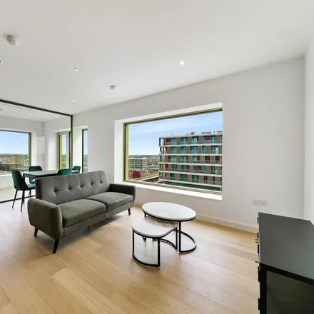Rent this 2 bed apartment on Deanston Building in Royal Wharf, London