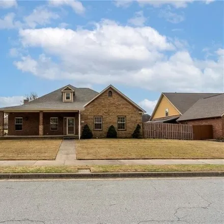 Buy this 4 bed house on 402 Grand Court in Siloam Springs, AR 72761