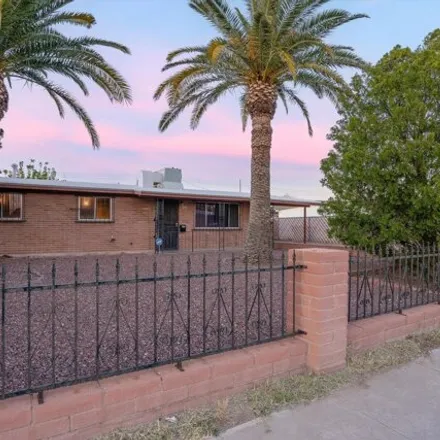 Buy this 3 bed house on 468 West Santa Paula Street in Tucson, AZ 85706