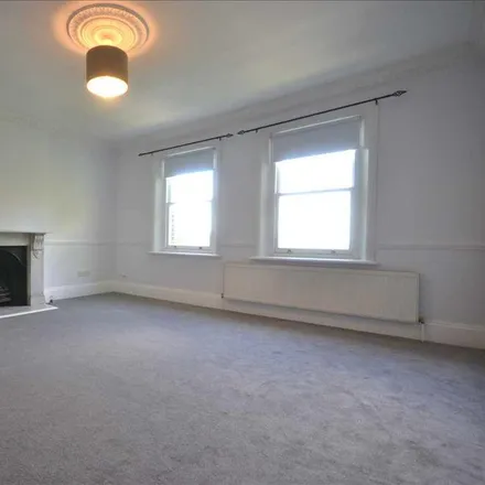 Image 2 - Sunningdale, 40 London Road, London, HA1 3JF, United Kingdom - Apartment for rent