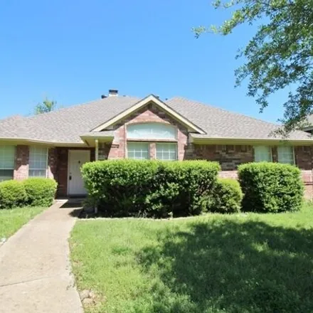 Rent this 3 bed house on 809 Foxwood Lane in Wylie, TX 75098