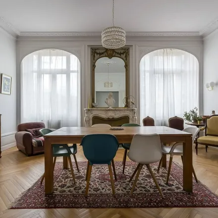 Rent this 5 bed apartment on 137 Boulevard de la Croix-Rousse in 69004 Lyon 4e Arrondissement, France