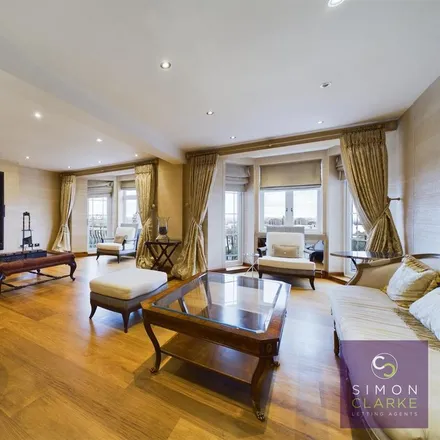 Rent this 3 bed apartment on Palace Court in 18-28 Finchley Road, London