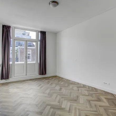 Rent this 3 bed apartment on Nicolaas Maesstraat 83-2 in 1071 PS Amsterdam, Netherlands