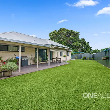 Rent this 4 bed apartment on Banool Circuit in Bomaderry NSW 2541, Australia