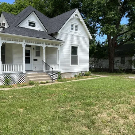 Image 2 - 457 West Vest Street, Marshall, MO 65340, USA - House for sale