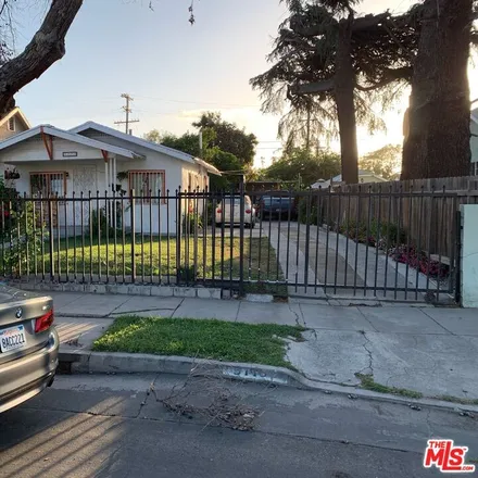Buy this 2 bed house on 5115 3rd Avenue in Los Angeles, CA 90043