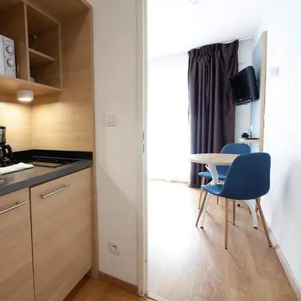 Rent this 1 bed apartment on 125 Avenue de la République in 63100 Clermont-Ferrand, France
