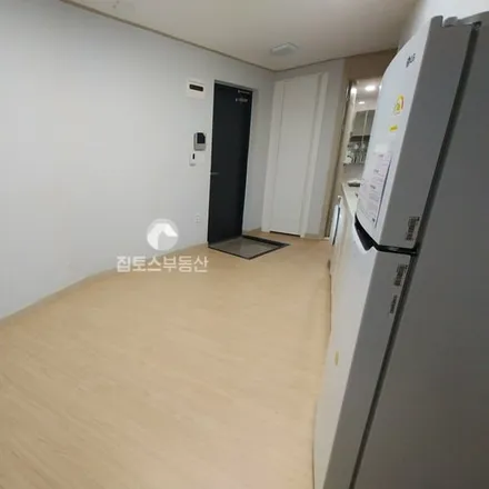 Image 5 - 서울특별시 강동구 암사동 491-52 - Apartment for rent