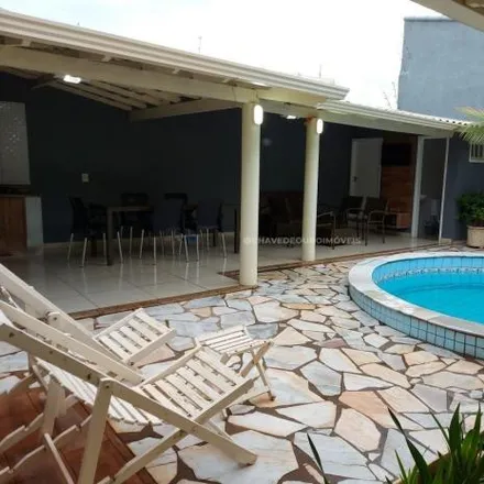 Buy this 3 bed house on Rua Adelino de Paula Leite in Residencial Estados Unidos, Uberaba - MG