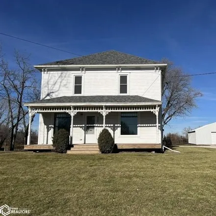 Buy this 4 bed house on 850 East Ayers Street in Osceola, IA 50213