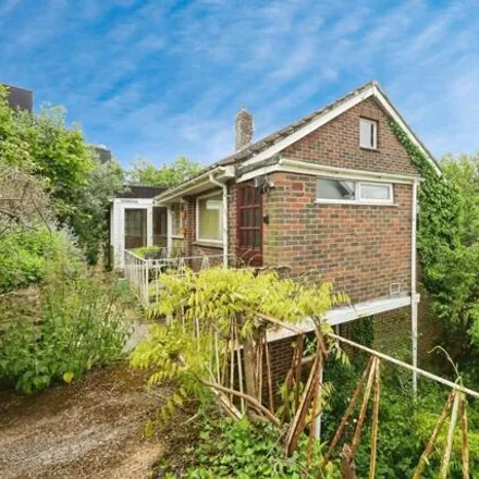 Buy this 3 bed house on Cliff Road in Hythe, Hampshire