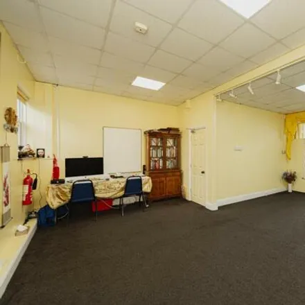 Image 2 - Church Hill Road, London, SM3 8LN, United Kingdom - House for sale