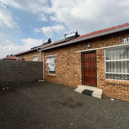 Image 2 - Somelulwazi Primary School, Antimony Street, Devland, Soweto, 2095, South Africa - Apartment for rent