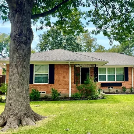 Rent this 3 bed house on 609 Lockwood Drive in Richardson, TX 75080