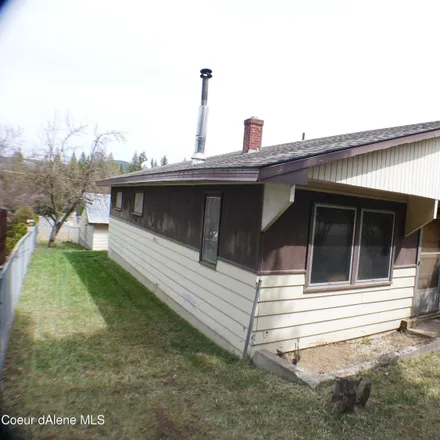 Buy this 3 bed house on 2304 Cromwell Drive in Saint Maries, ID 83861