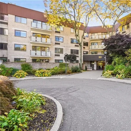 Buy this 2 bed condo on 30 Greenridge Avenue in City of White Plains, NY 10605