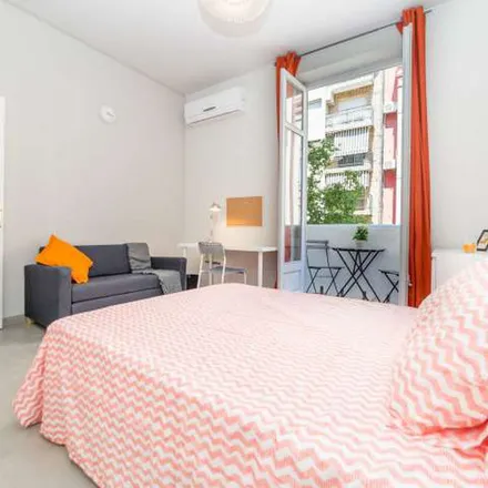 Rent this 5 bed apartment on Carrer de Borriana in 18, 46005 Valencia