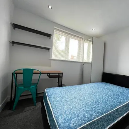 Image 7 - Charnwood Grove, West Bridgford, NG2 7NT, United Kingdom - Room for rent