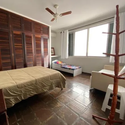 Buy this 6 bed house on Quiosque Patropi in Avenida Armando de Barros Pereira 1376, Praia Grande